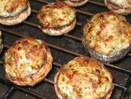 Ciuperci umplute cu carne de porc