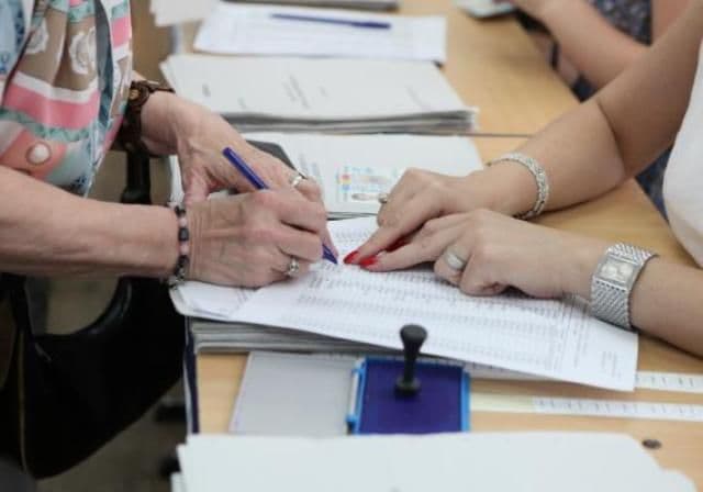 Senatorii au dat undă verde înființării partidelor politice din cel puțin trei membri