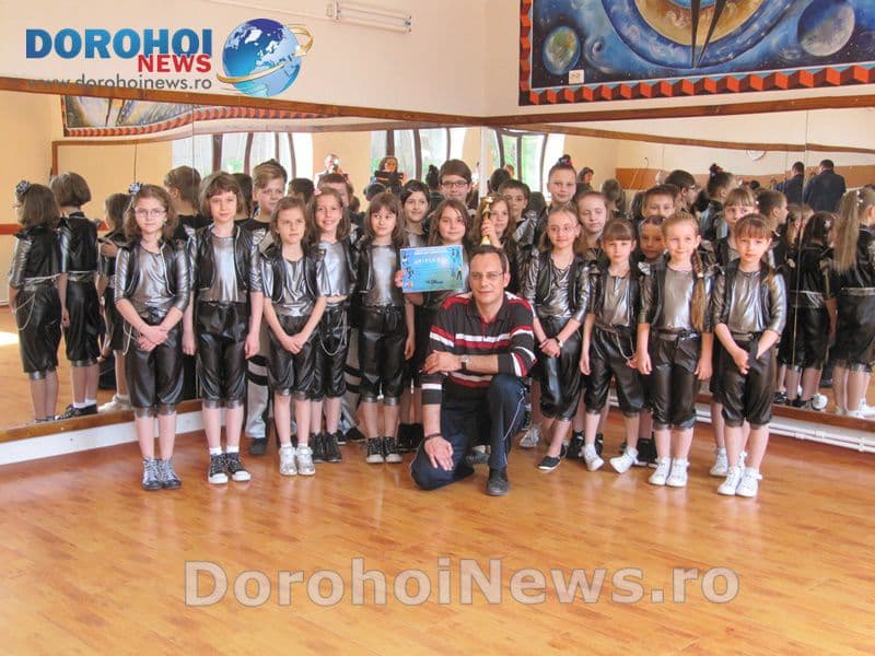 Dorohoieni victorioși la Concursul Național de Dans „Dance Art Competition” Roman 2015 - FOTO