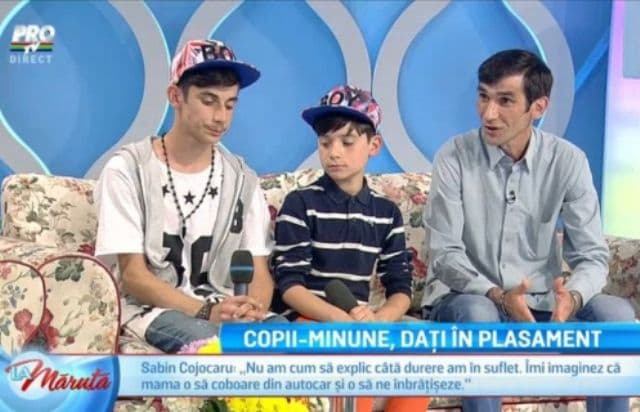 Talentul nu ţine şi de foame - Fraţii Cojocaru din Dorohoi daţi în plasament de către tată
