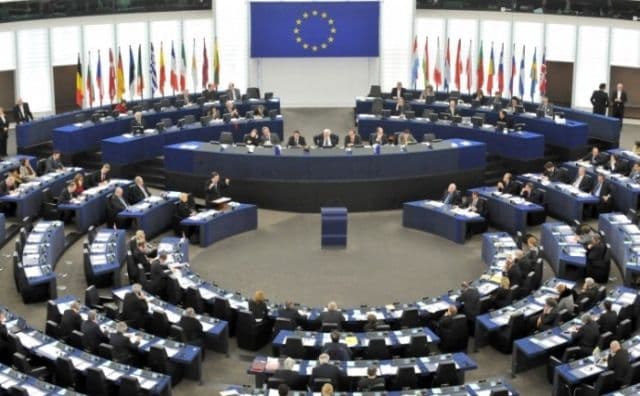 Comisia Europeană îi dă dreptate eurodeputatei Claudia Țapardel: Atacurile xenofobe ale extremiștilor și tabloidelor stimulează rasismul în UE!