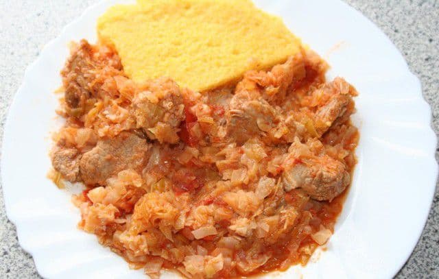 Varză nouă cu carne