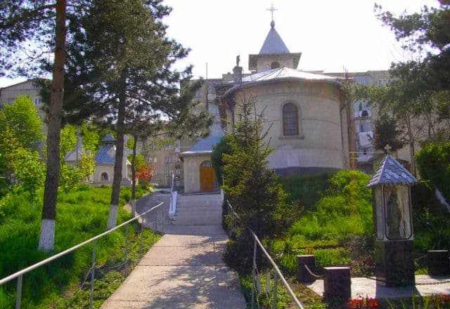 Donează 2 la sută pentru Biserica „Sf. Vineri” din Dorohoi