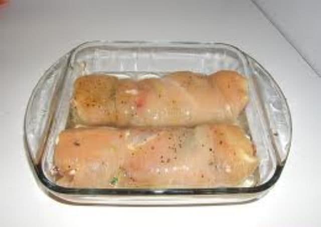 Ruladă din piept de pui