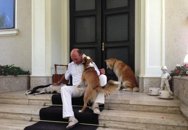 Traian Băsescu, obligat să se mute din nou. Într-o săptămână trebuie să plece de la Scroviştea
