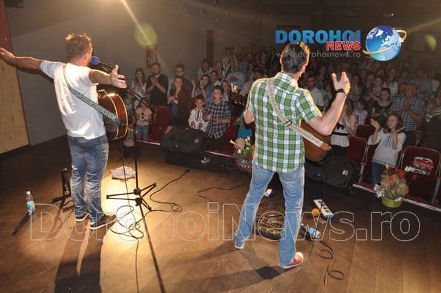Din nou acasă: Fără Zahăr au făcut show la „Nord-Est Folk” Dorohoi 2015 - FOTO
