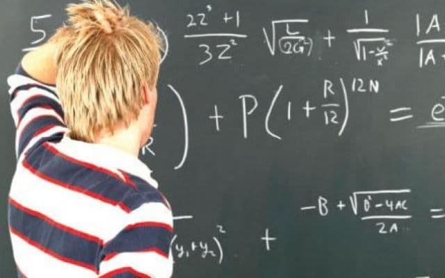Elevi dorohoieni premiaţi la Concursul de Matematică al Centrelor de Excelenţă „Cătălin Ţigăeru” Suceava