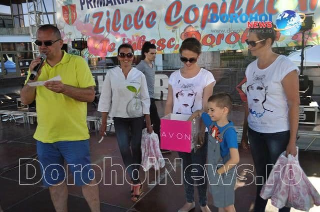 Tombola AVON a făcut fericite zece dorohoience. Vezi lista câștigătorilor! – FOTO