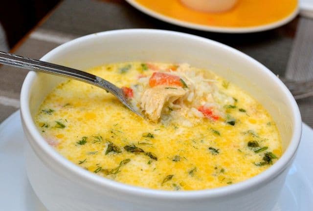 Ciorba de pui a la 'grec