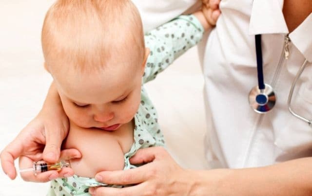Carnetul de vaccinări al copiilor s-a modificat. Vezi ce schimbări au apărut 