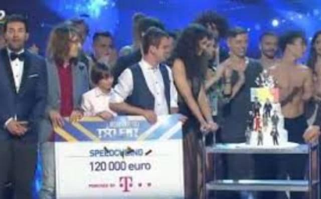 SpeedCubing este câştigătorul „Românii au talent” 2015