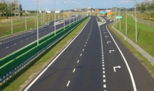 Veste bună pentru şoferi! S-au unit autostrăzile între România şi Ungaria