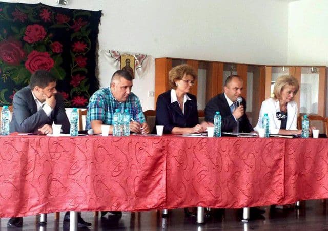 Peste 400 de copii vor primi o masă caldă, iar părinții lor câte 300 de lei, timp de trei luni