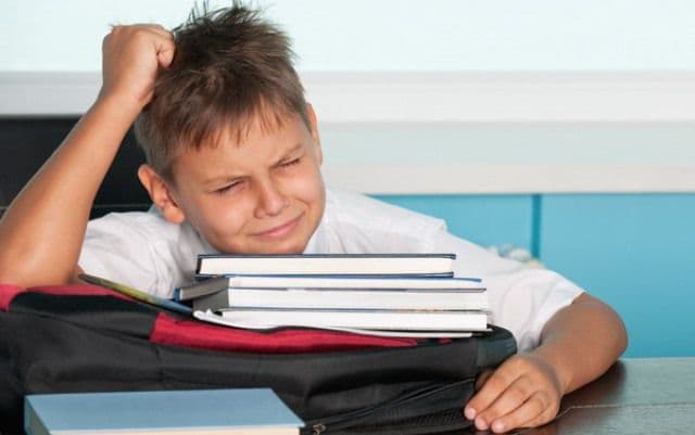 Anul şcolar ar putea începe mai devreme. Ce spune ministrul Educaţiei