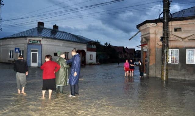 Dorohoiul îşi plânge morţii! Cinci ani de la şocantul eveniment care a înmărmurit o țară întreagă