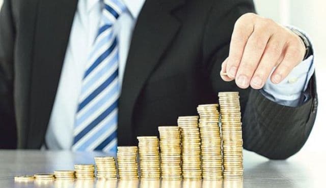 20.000 de botoşăneni beneficiază de creşterea salariului minim pe economie