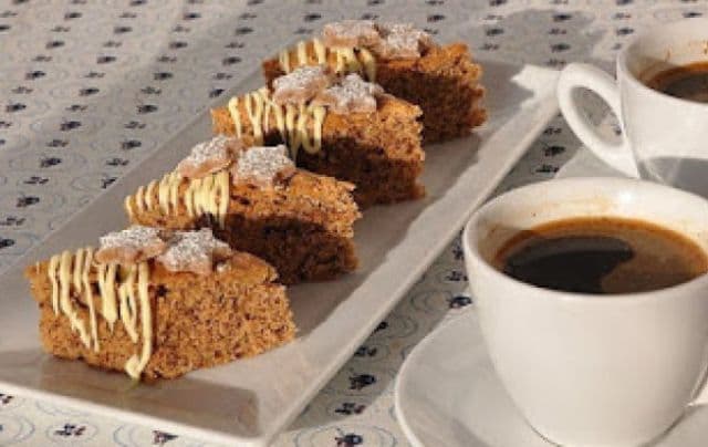 Romburi cu nuci și cafea