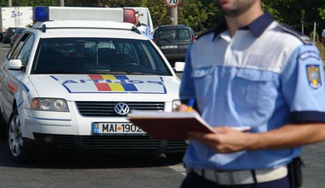 Tânăr din Dorohoi cercetat după ce a fost depistat în trafic fără permis