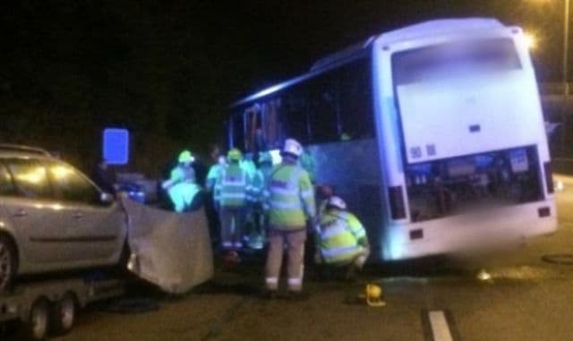 Un autocar plin cu români, implicat într-un accident în Marea Britanie