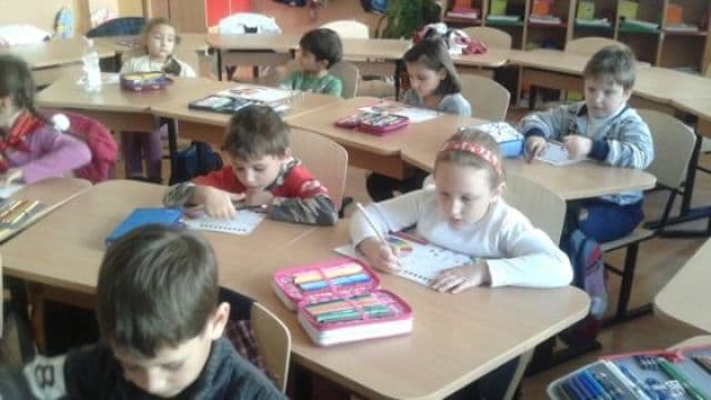 Elevii claselor I-IV ar putea primi bani pentru a merge la AFTER SCHOOL