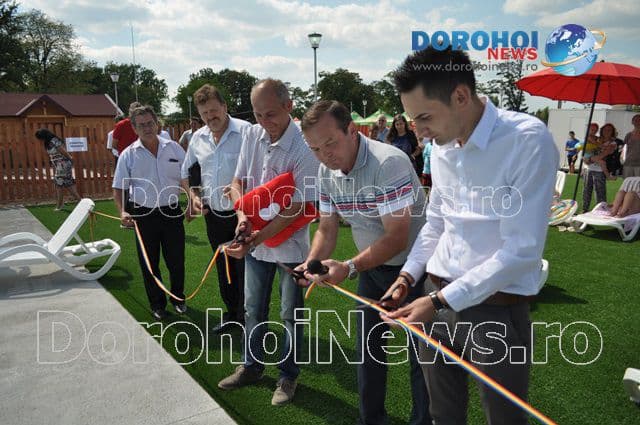 S-a tăiat panglica! Piscina semi-olimpică din Dorohoi a fost deschisă oficial - FOTO