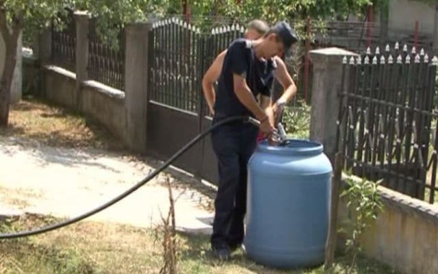 ISU Botoșani: 50 de tone de apă menajeră pentru animalele botoşănenilor 