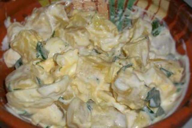 Salată de cartofi cu maioneză