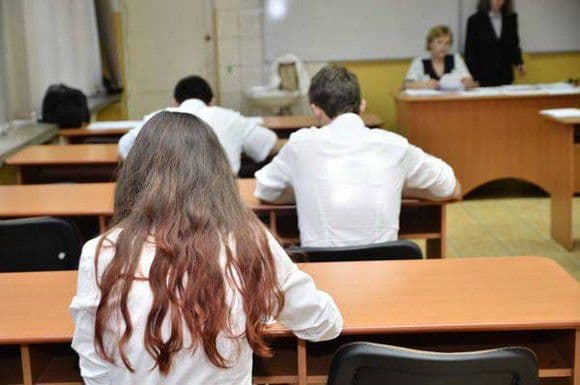 BAC-ul de toamnă 2015: Liceul „Regina Maria” Dorohoi și Colegiul Naţional „AT Laurian” sunt centre de examen