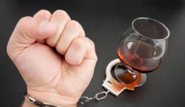 Dosar penal pentru un bărbat din Havârna depistat băut la volan și cu permisul de conducere suspendat