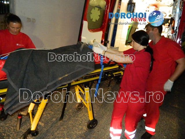 În mașina răsturnată lângă Dorohoi se aflau nouă persoane. Două fetițe în stare foarte gravă transferate la Iași! - FOTO