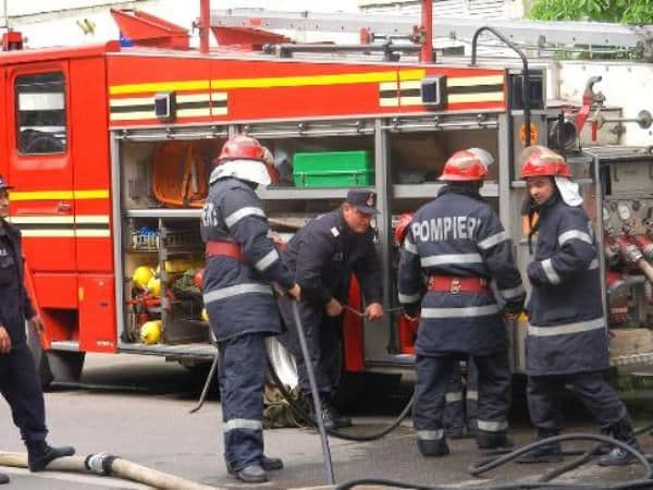 Peste 190 de misiuni pentru pompierii botoşăneni, săptămâna trecută