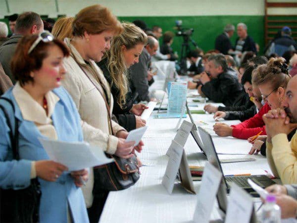 Peste 500 de locuri de muncă anunțate de AJOFM Botoșani