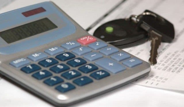 Taxa auto achitată în baza legislaţiei vechi va fi restituită integral, nu doar parţial. Află când intră în vigoare legea!