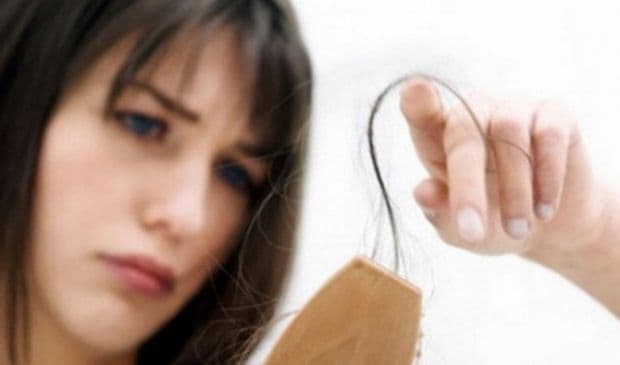 Reţeta rusească veche împotriva căderii părului. Are efecte uimitoare