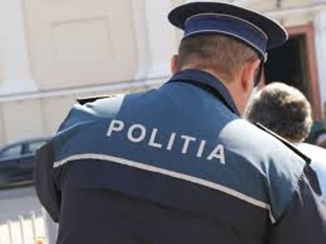 Bărbat reținut la Dorohoi după ce a făcut un scandal monstru în fața casei unui polițist