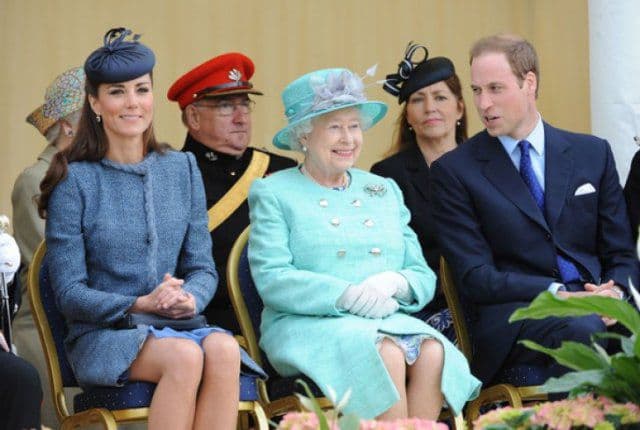 Prințul William va deveni rege în 2016. Decizia șocantă a reginei Elisabeta a II-a a Marii Britanii