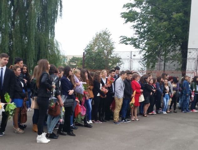 Sunet  de toamnă și de clopoțel la Liceul „Regina Maria” Dorohoi - FOTO