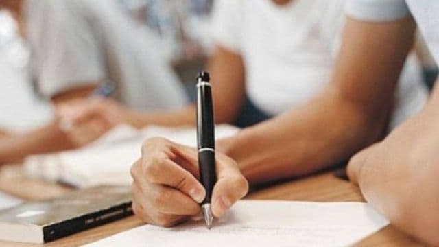 Ce noutăți îi așteaptă pe absolvenții de liceu din Dorohoi - Calendar Bacalaureat 2016