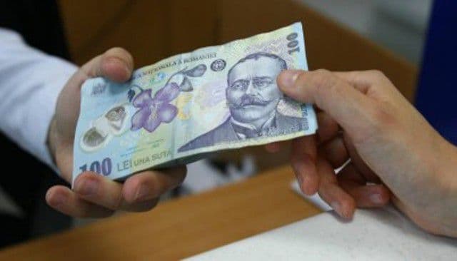Veste bună pentru toţi românii! Cât va fi salariul mediu anul viitor