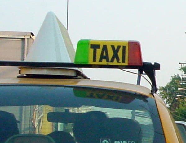Plimbare cu taxi-ul sfârșită la spital