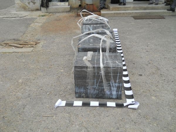 Tânăr botoșănean depistat cu țigări de contrabandă în valoare de peste 60.000 de lei 