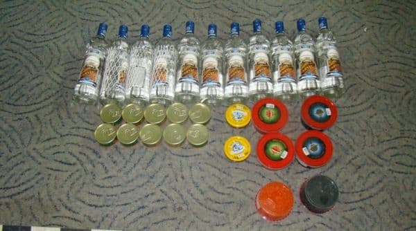 Depistați în timp ce transportau alcool şi produse din peşte fără a deține documente legale - FOTO