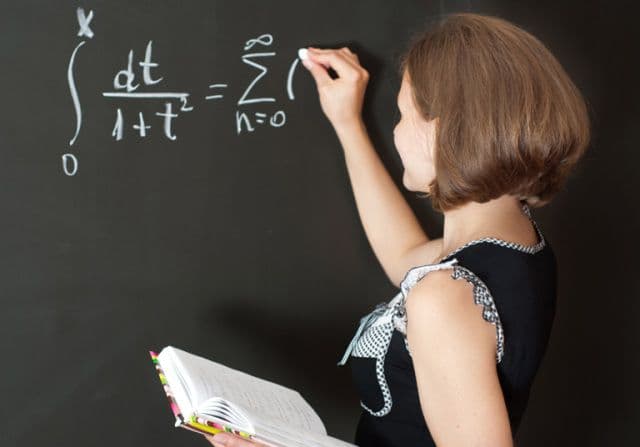 Trei profesori din Dorohoi, promovaţi pentru Corpul Naţional de Experţi în Management Educaţional