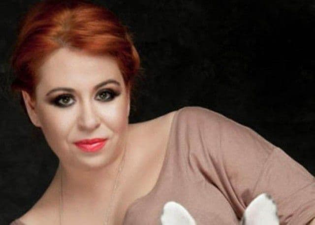 Oana Roman a ajuns de urgență la spital! A fost luată cu ambulanța de acasă! Nu se mai poate deplasa!