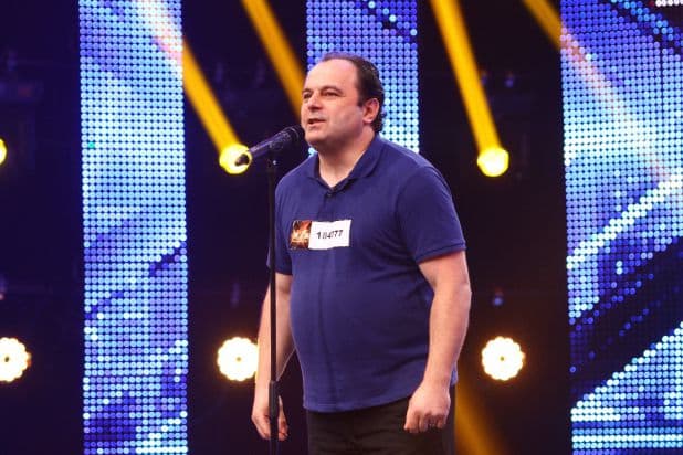 Interpretare răvăşitoare! Un consilier juridic din Suceava l-a făcut pe Horia Brenciu să plângă la X Factor!