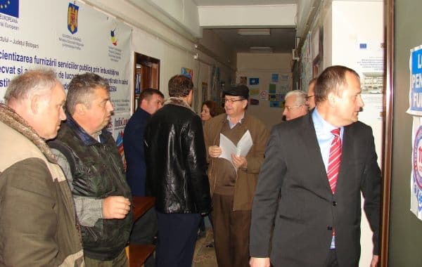 Contracte de 250 de milioane de lei semnate la Prefectura Botoșani! - FOTO