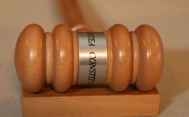 CCR: Legea votului prin corespondență, constituţională