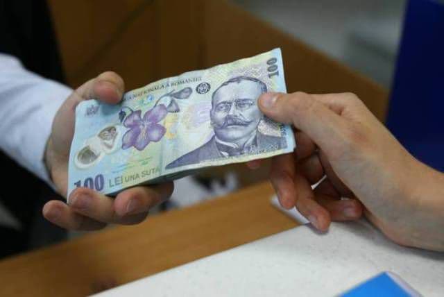 Curtea de Conturi: ANOFM a acordat ilegal indemnizaţii şi subvenţii. Mii de români, obligaţi să dea banii înapoi