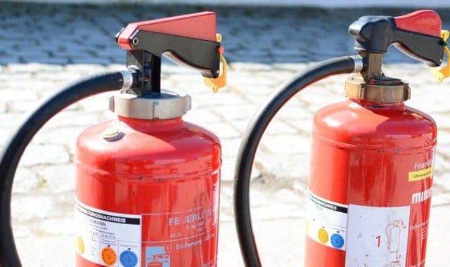 Proprietarii construcțiilor au obligația să solicite și să obțină avizul de securitate la incendiu înainte de începerea lucrărilor