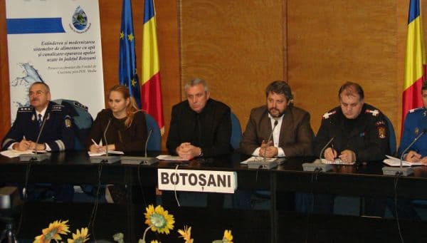 Prefectul solicită măsuri de prevenire a blocajelor cauzate de zăpadă! - FOTO 